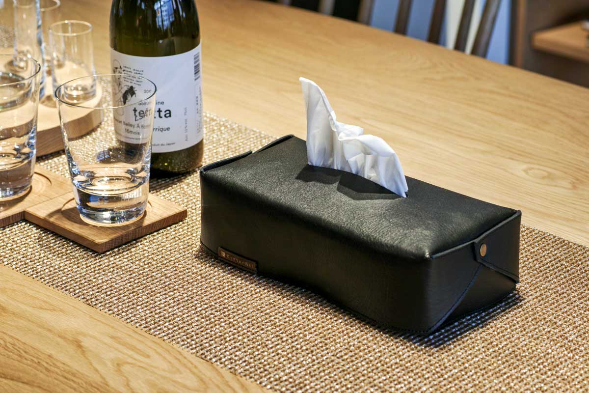 LEATHER TISSUE COVER PATINA ブラック