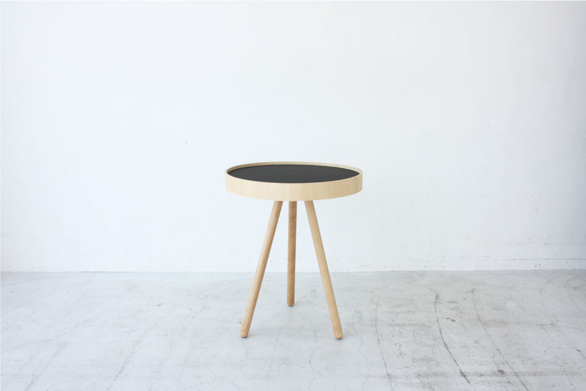 MOHEIM | BY TRAY TABLE black