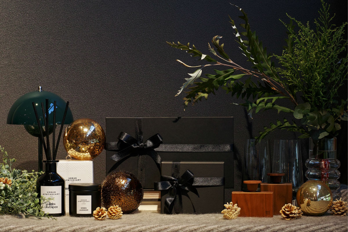 URBAN APOTHECARY | CANDLE LARGE CHERRY BLOSSOM