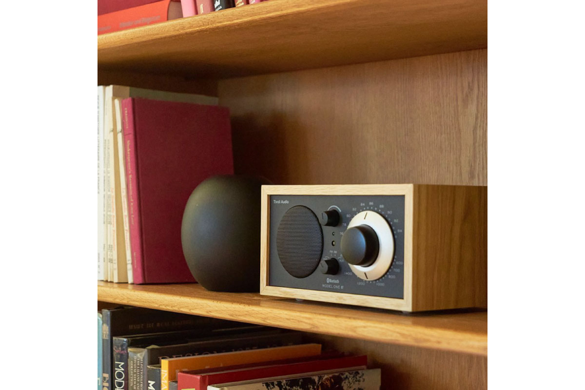 Tivoli Audio | Model One BT Oak/Black/Black