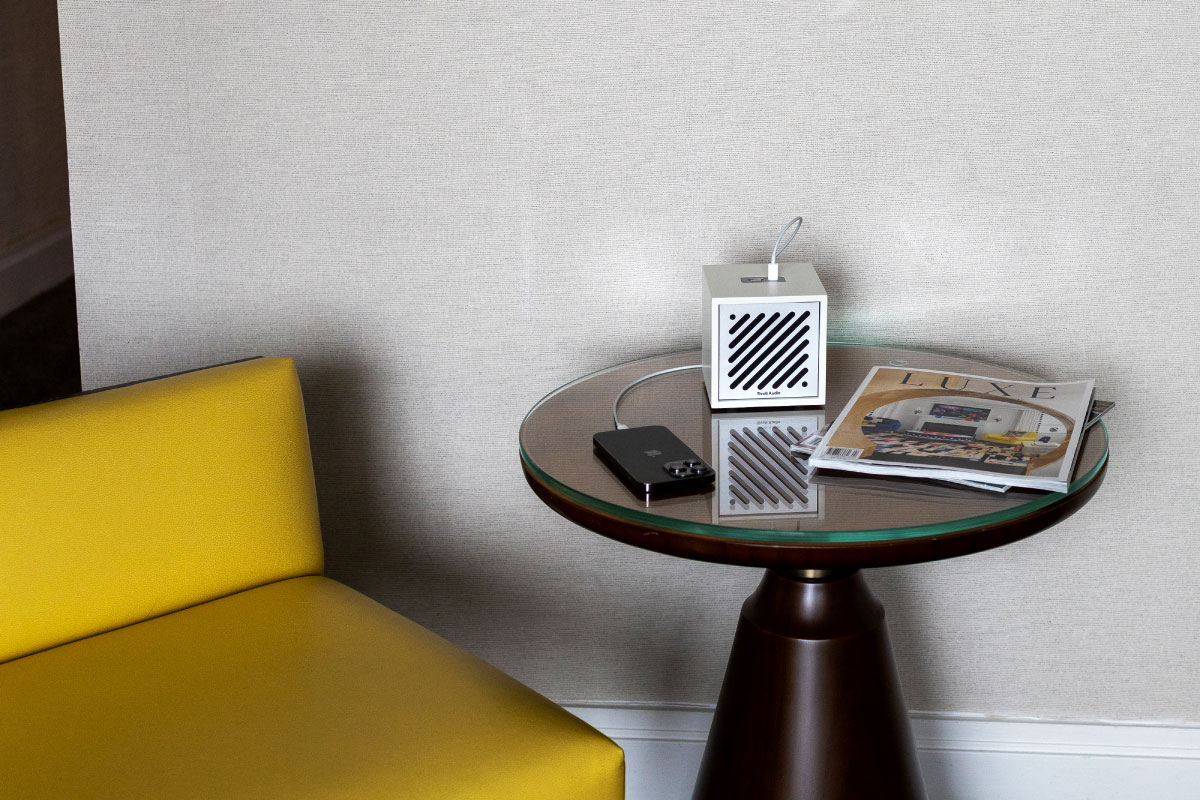 Tivoli Audio | Boutique White/Silver