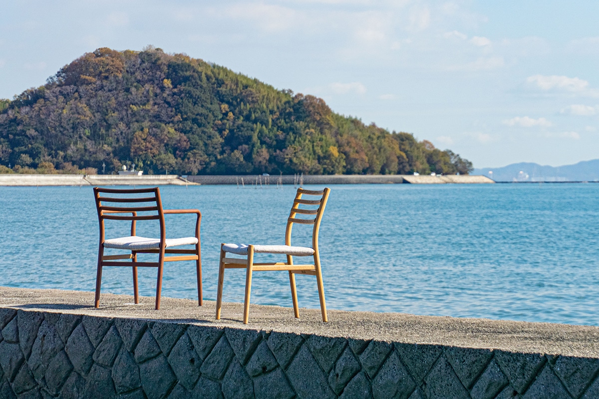 YU UC8 DINING CHAIR