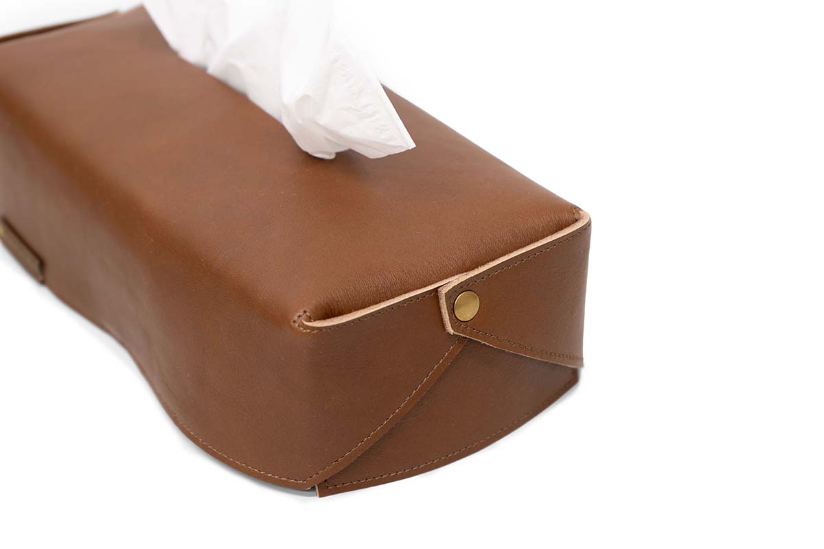 LEATHER TISSUE COVER PATINA ダークブラウン