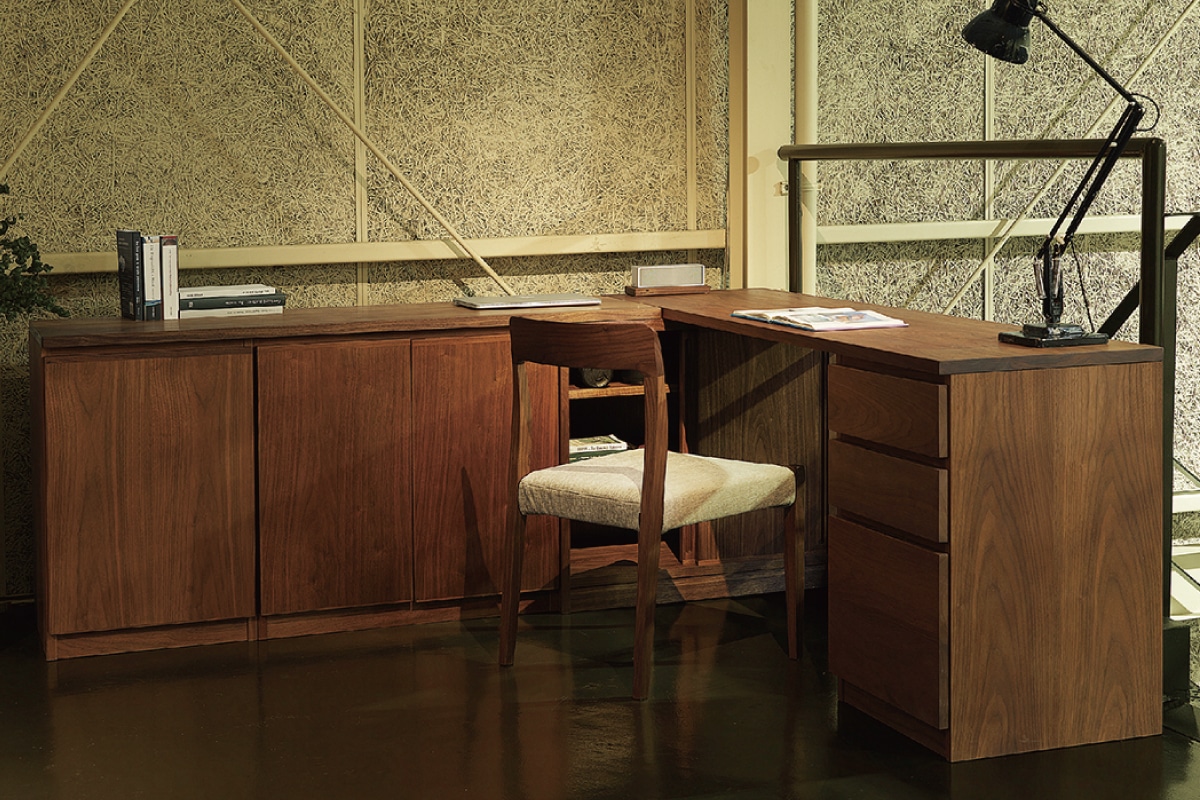 TR CHAIR