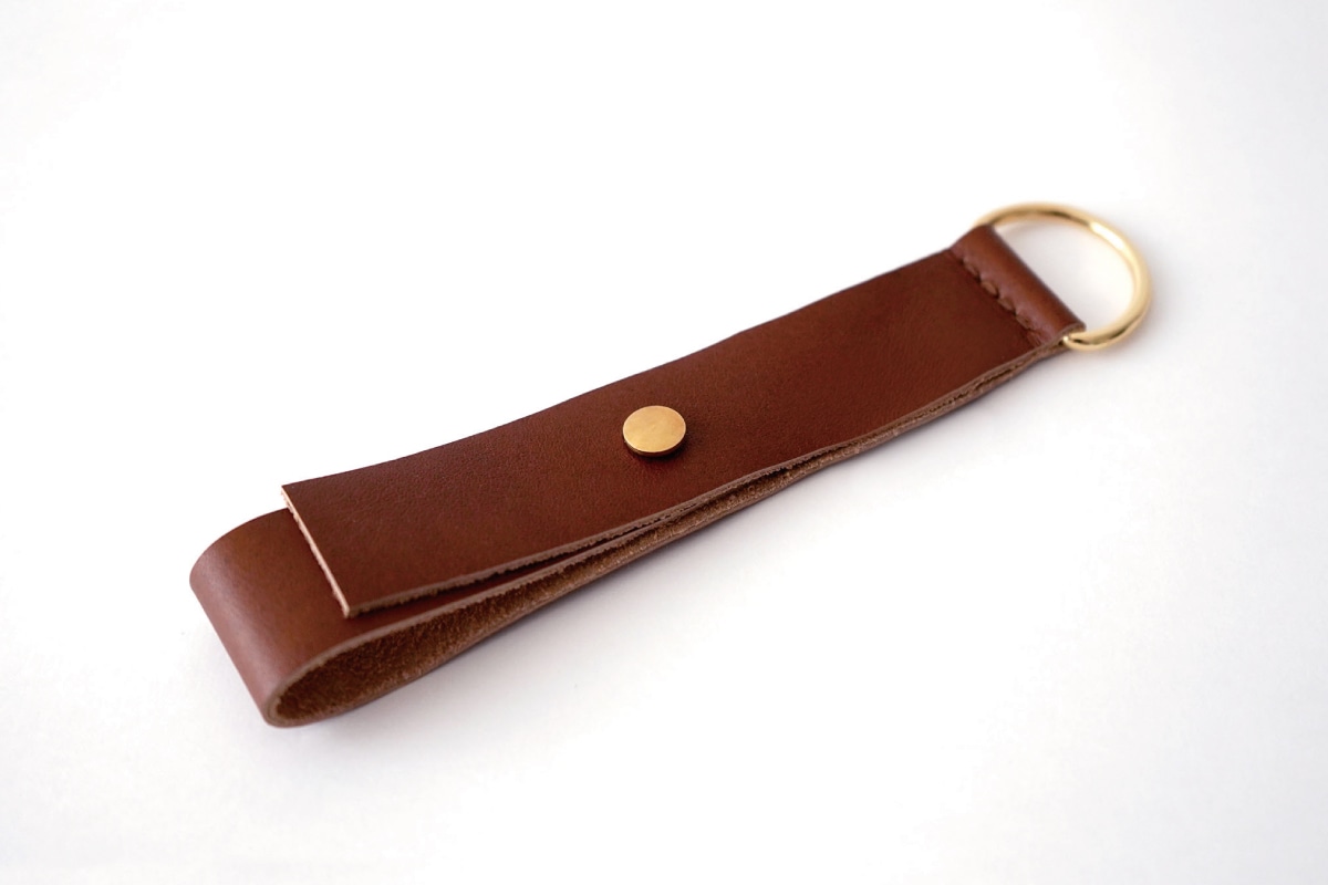 CURTAIN HOLDER カット