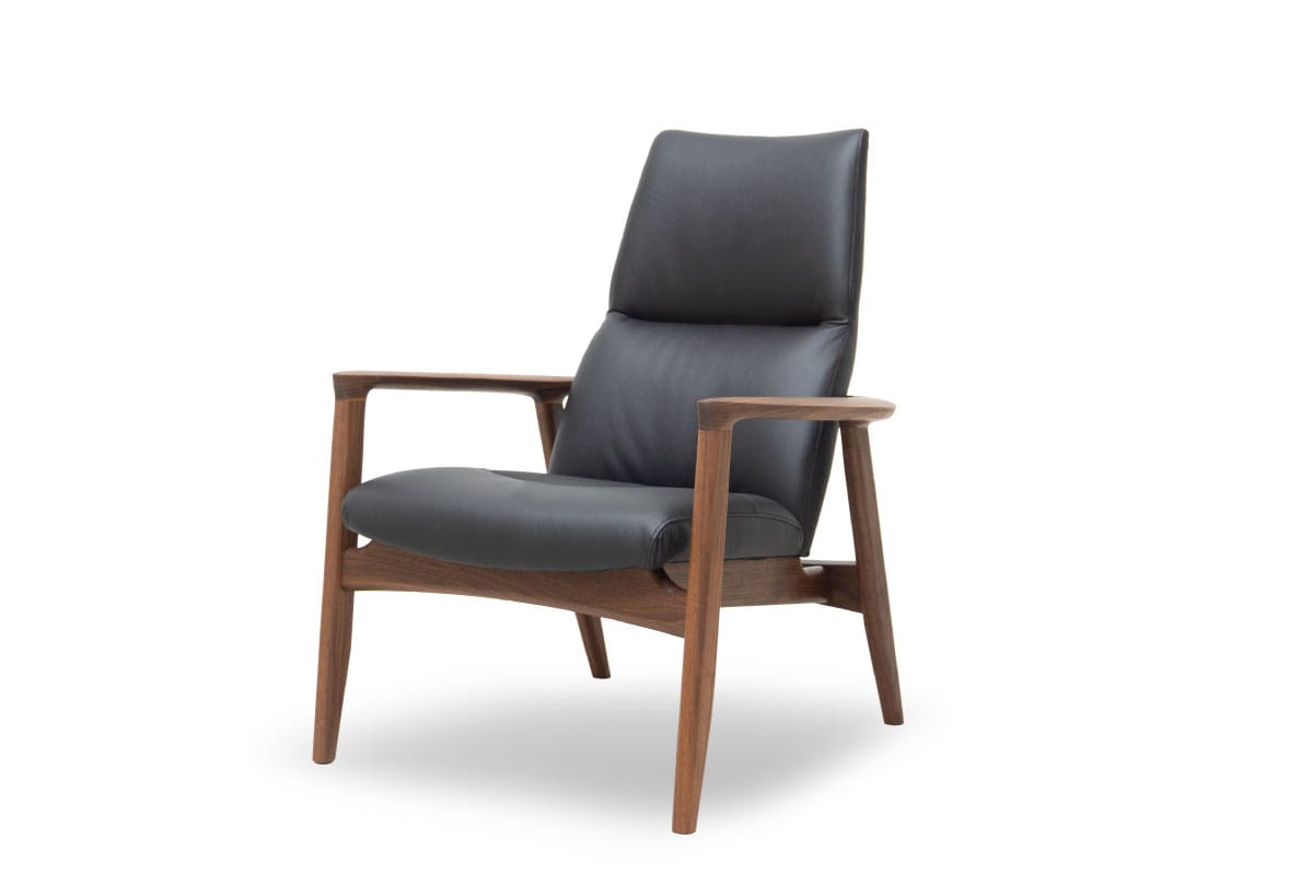 R42 LOUNGE CHAIR