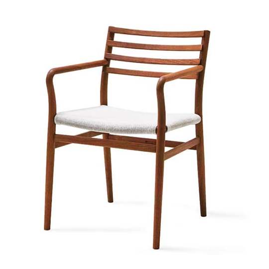 YU UC7 DINING CHAIR